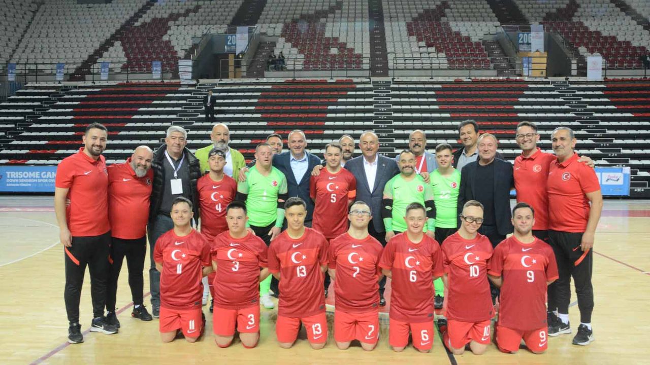 Down Sendromlu Futsal Milli Tak M Talya Y Farkl Yendi Elips Haber