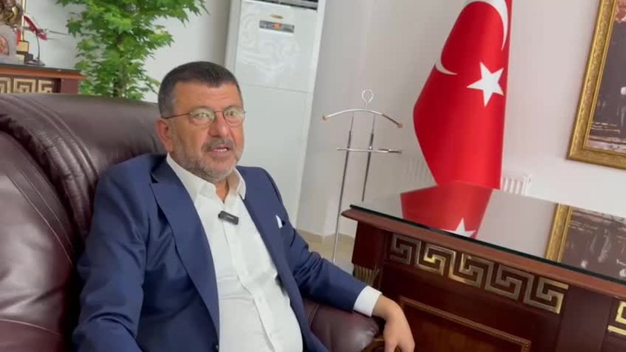 Veli Ağbaba: Davutoğlu, ayrı listeden girseymiş herkes de oy oranını görseymiş