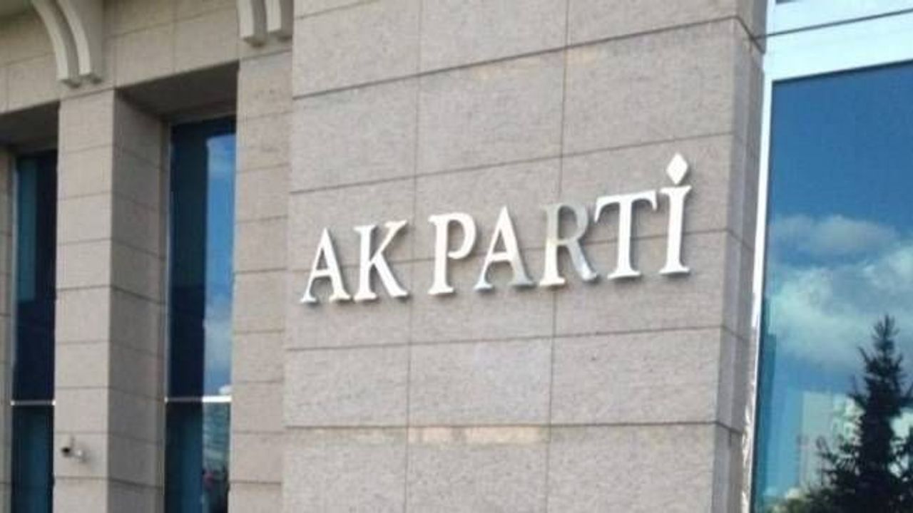 AK Parti'de İBB aday adaylığı için 3 başvuru