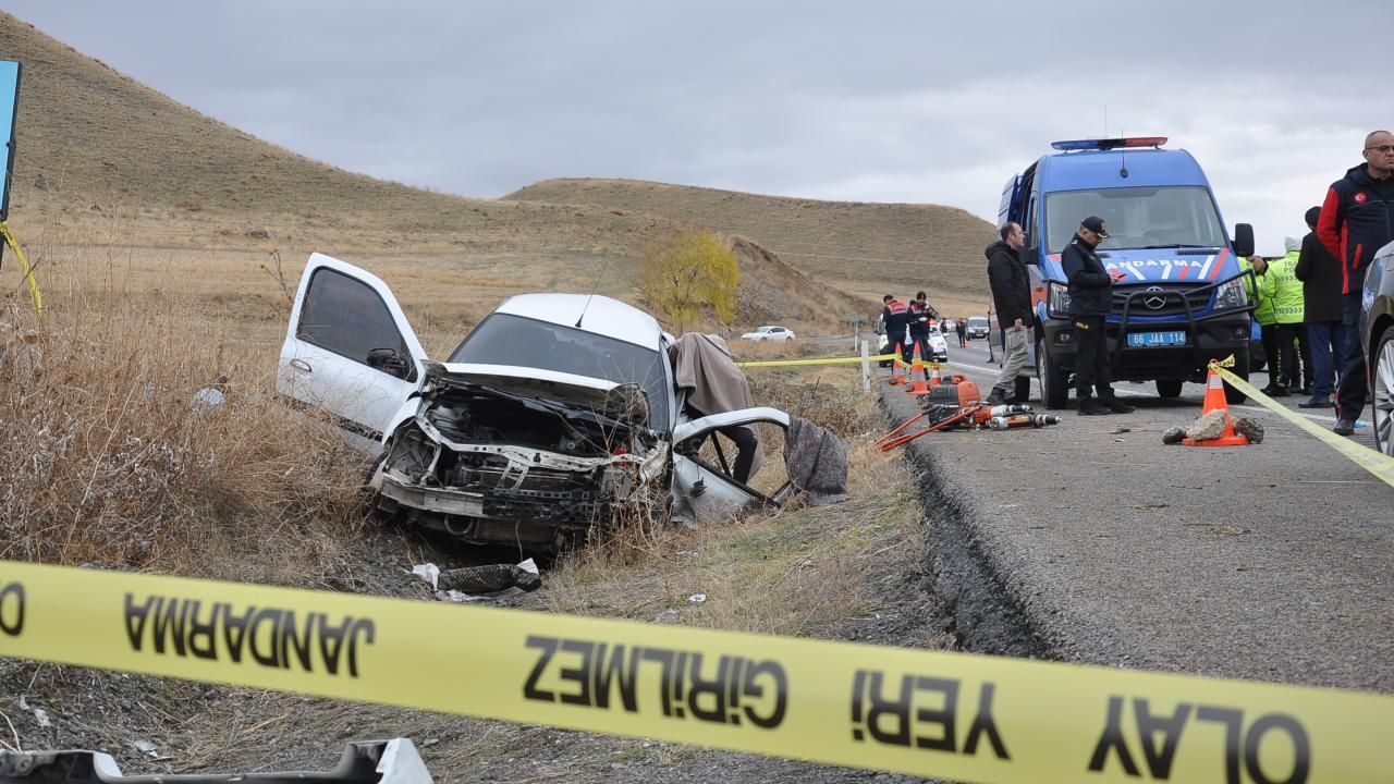 Yozgat'ta trafik kazası: Aynı aileden 3 ölü, 3 yaralı