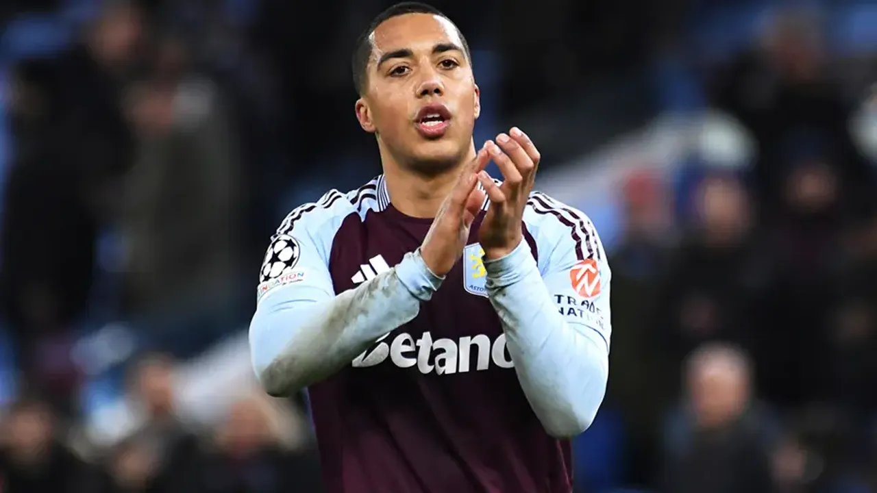 Youri Tielemans, Manchester United'da