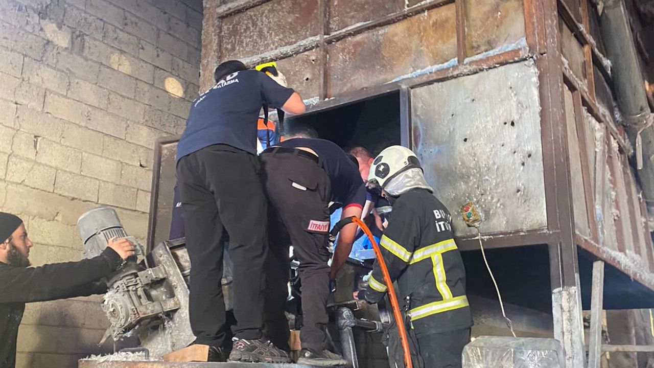 Ayağını makineye kaptıran işçi ağır yaralandı
