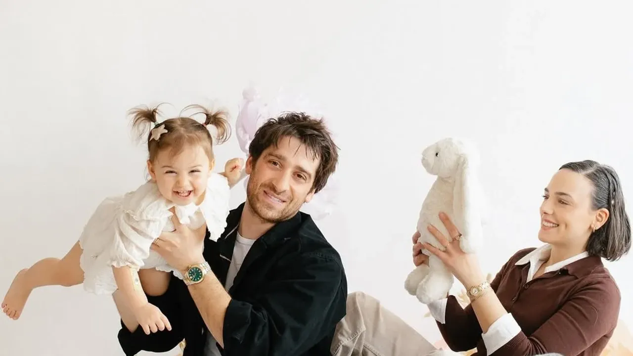 Oyuncu Bora Akkaş ve Oben Alkan’ın kızından sevindiren haber!