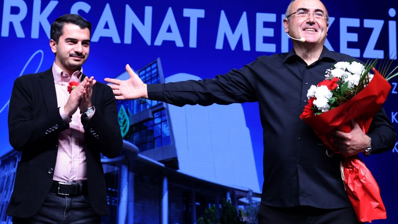 Çankaya’da Cumhuriyet coşkusu: Sunay Akın ve İpek Nisa Göker’den unutulmaz gece