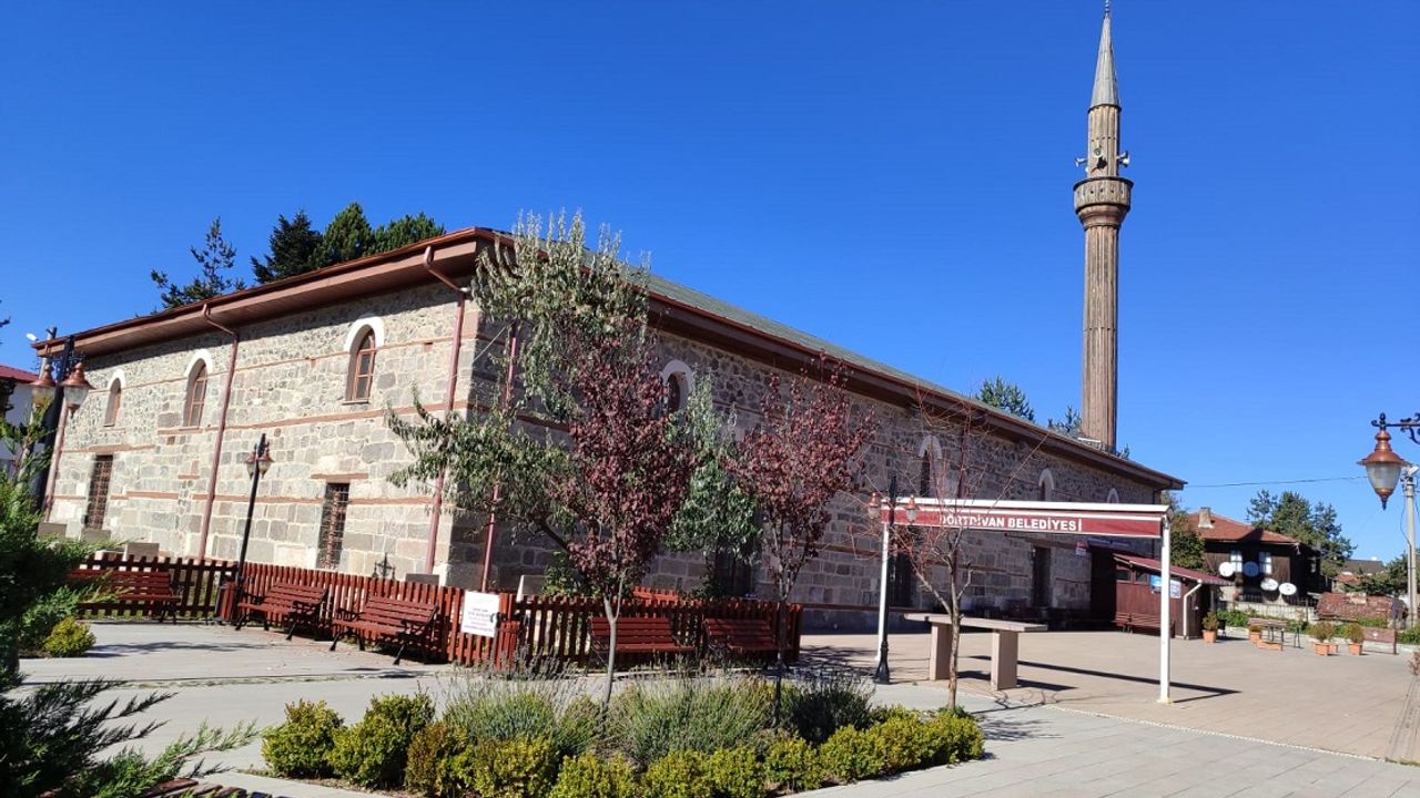 Dörtdivan Merkez Camii, 19. yüzyıldan günümüze Osmanlı mirası