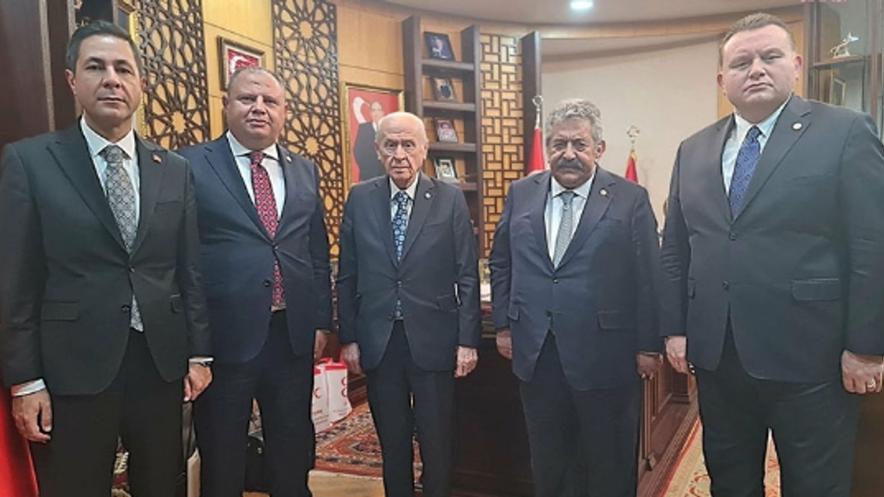 MHP’nin ‘süreç komisyonu’ üyeleri, Devlet Bahçeli’yi ziyaret etti