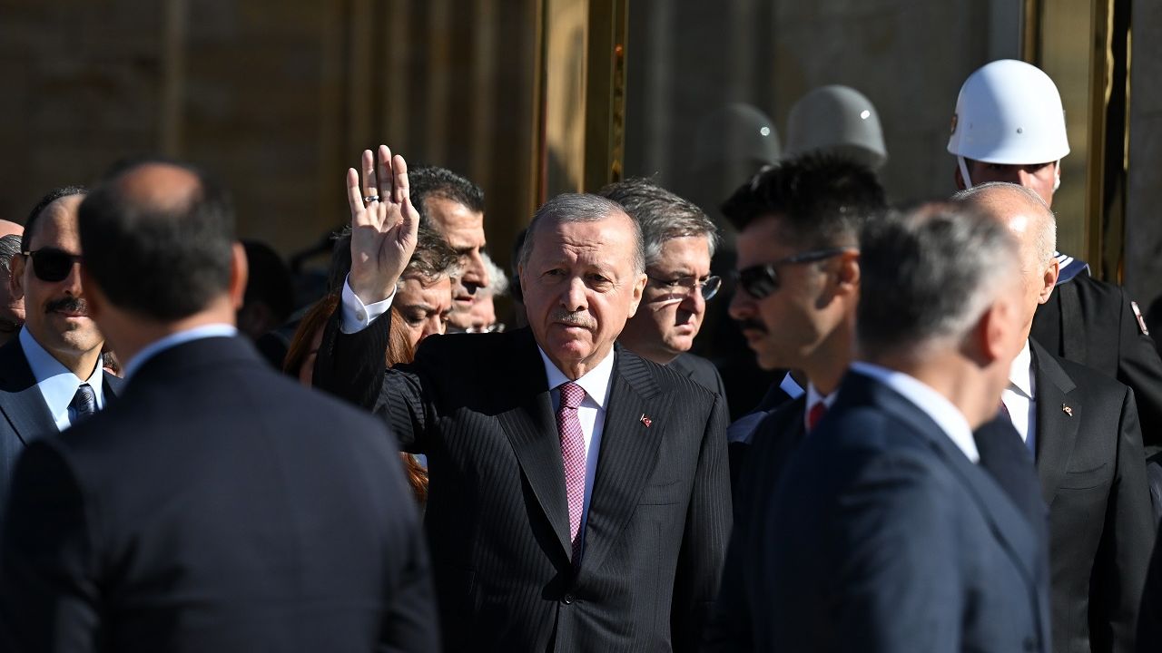 Anıtkabir’de ‘Erdoğan’ sloganları atıldı