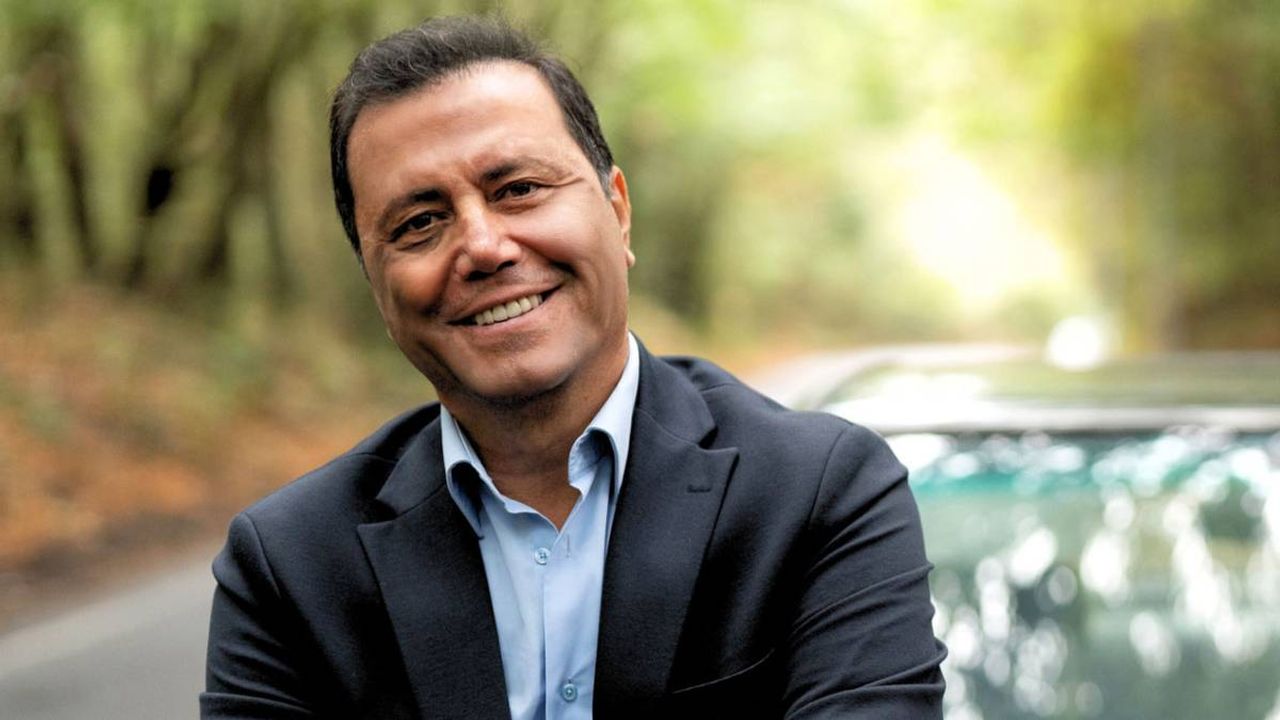 Orhan Hakalmaz kimdir?