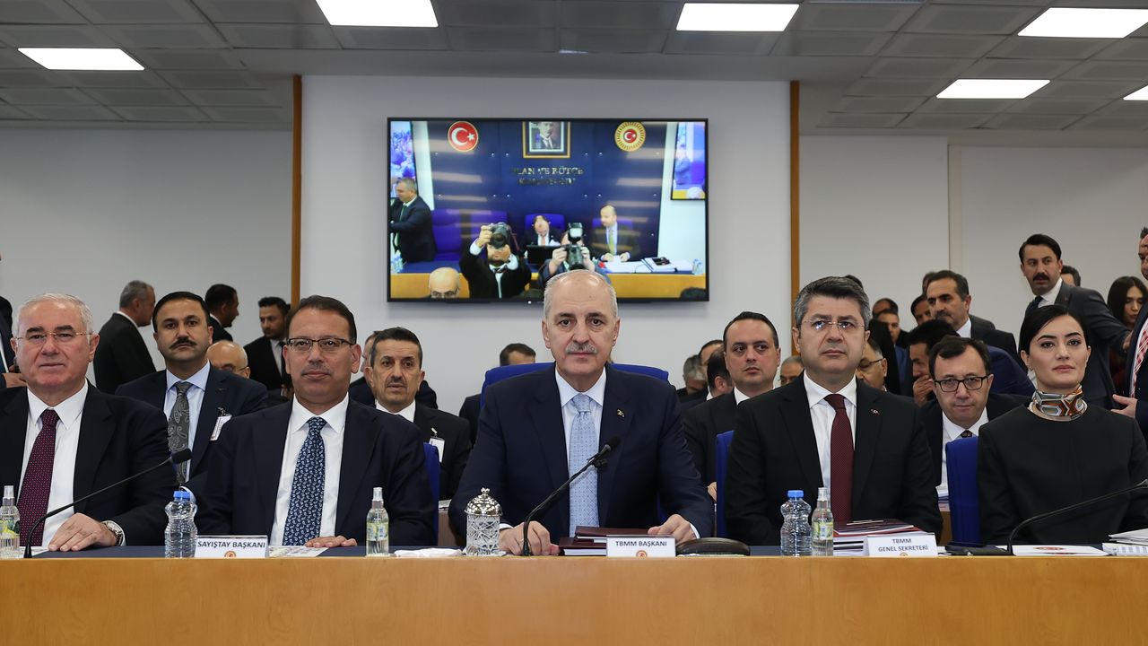 AK Parti’den İYİ Parti’ye Numan Kurtulmuş tepkisi