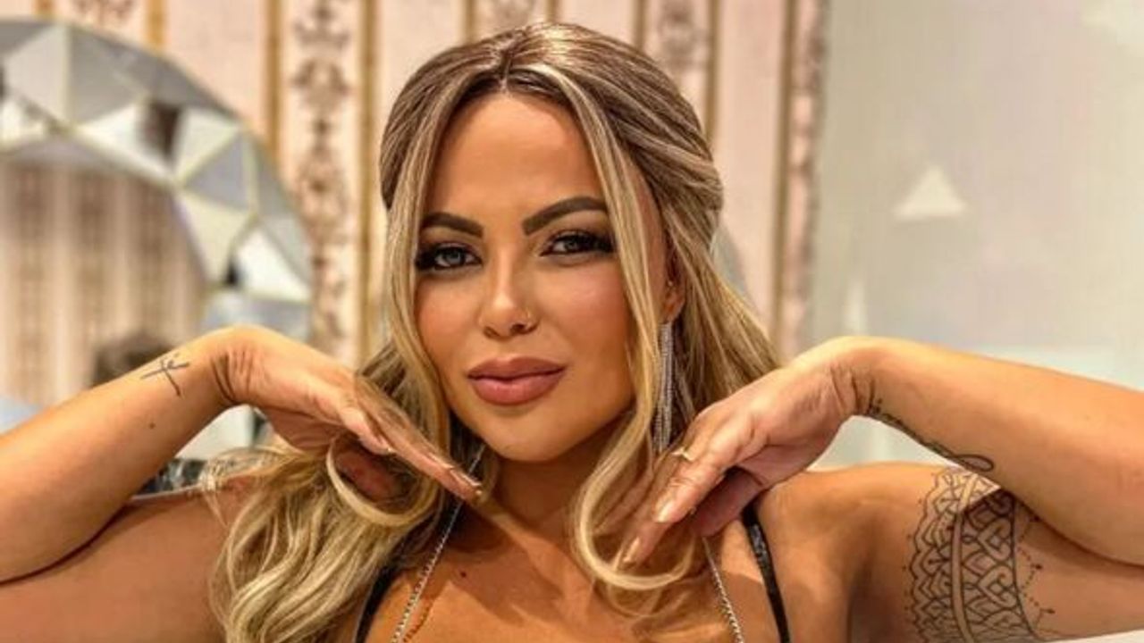 Müzik dünyası yasta: Ünlü şarkıcı hayatını kaybetti