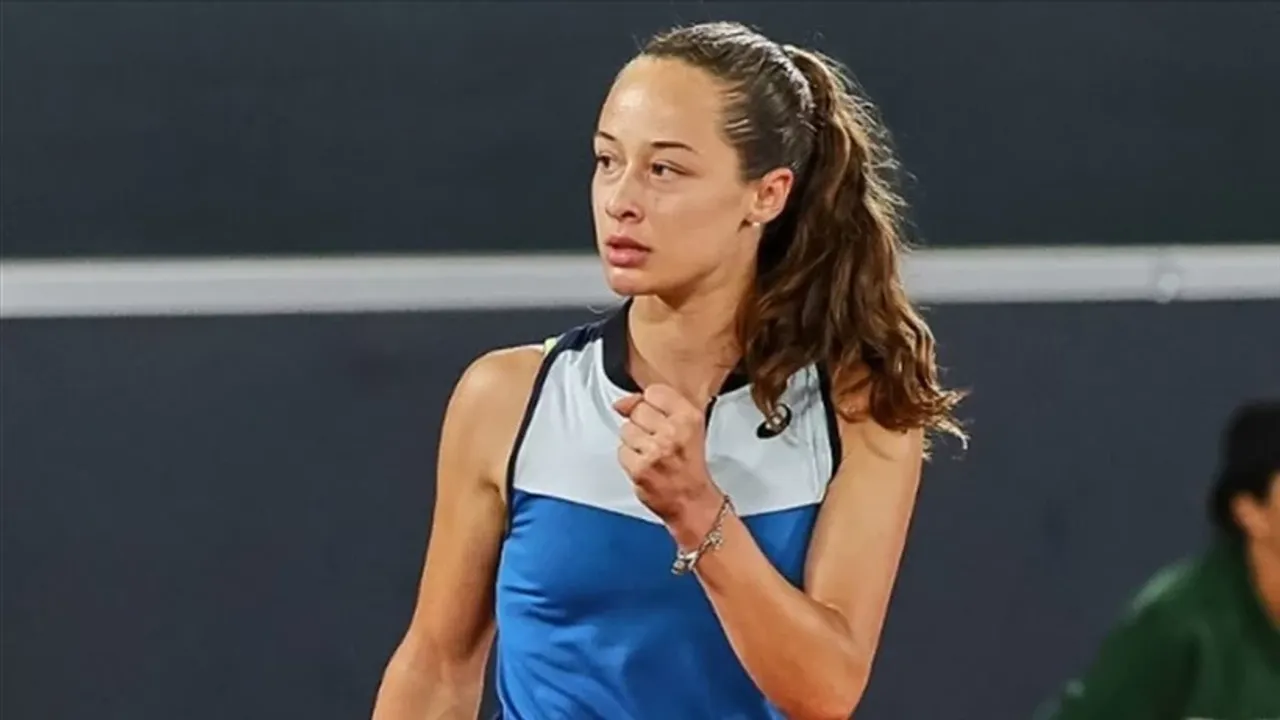 Milli tenisçi Zeynep Sönmez’den tarihi başarı