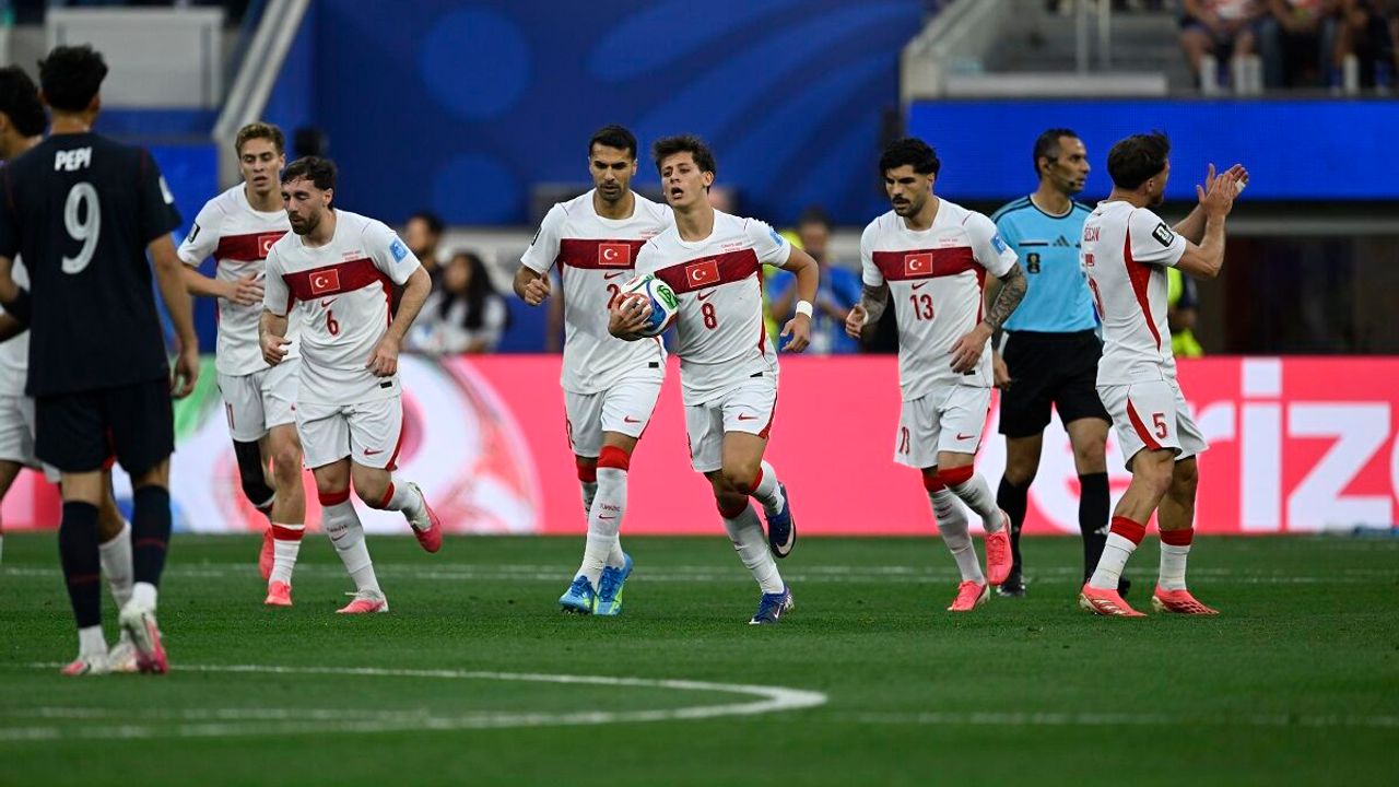 A Milli Takım Dünya Kupasında golleri de puanları da son maçta buldu: Türkiye 3 - ABD 2