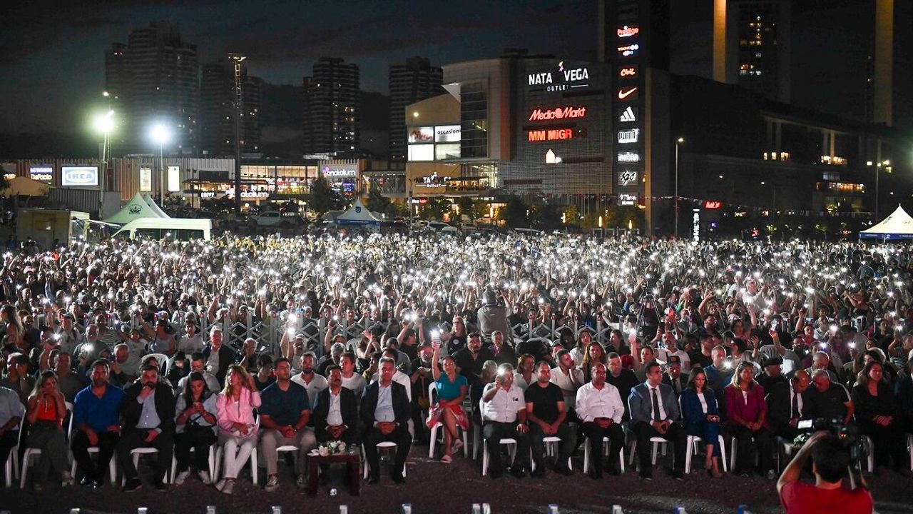 Ankara’da 'Birlik Aşı: Aşure' etkinliğinde binlerce Başkentli buluştu