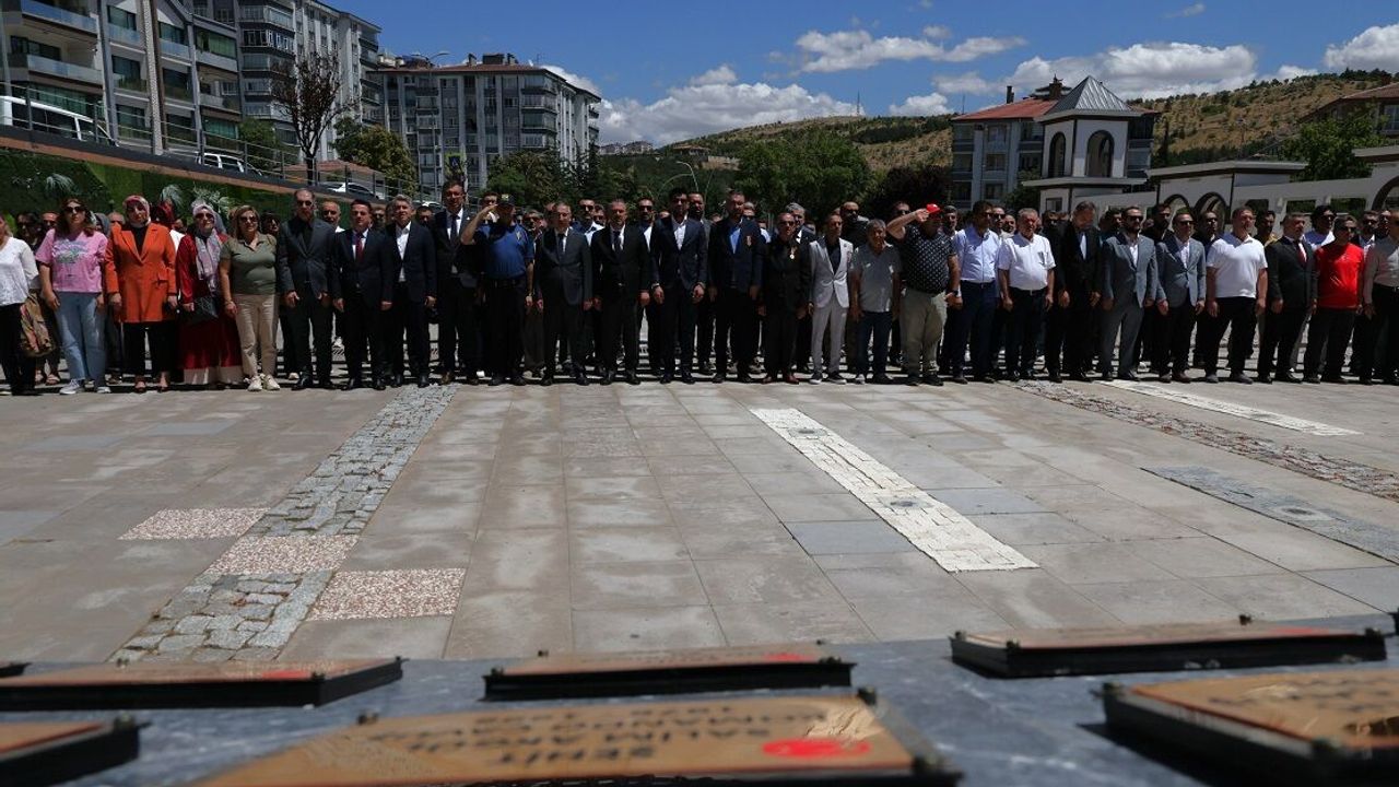 Pursaklar'da Şehitlik Meydanı'nda anma programı düzenlendi