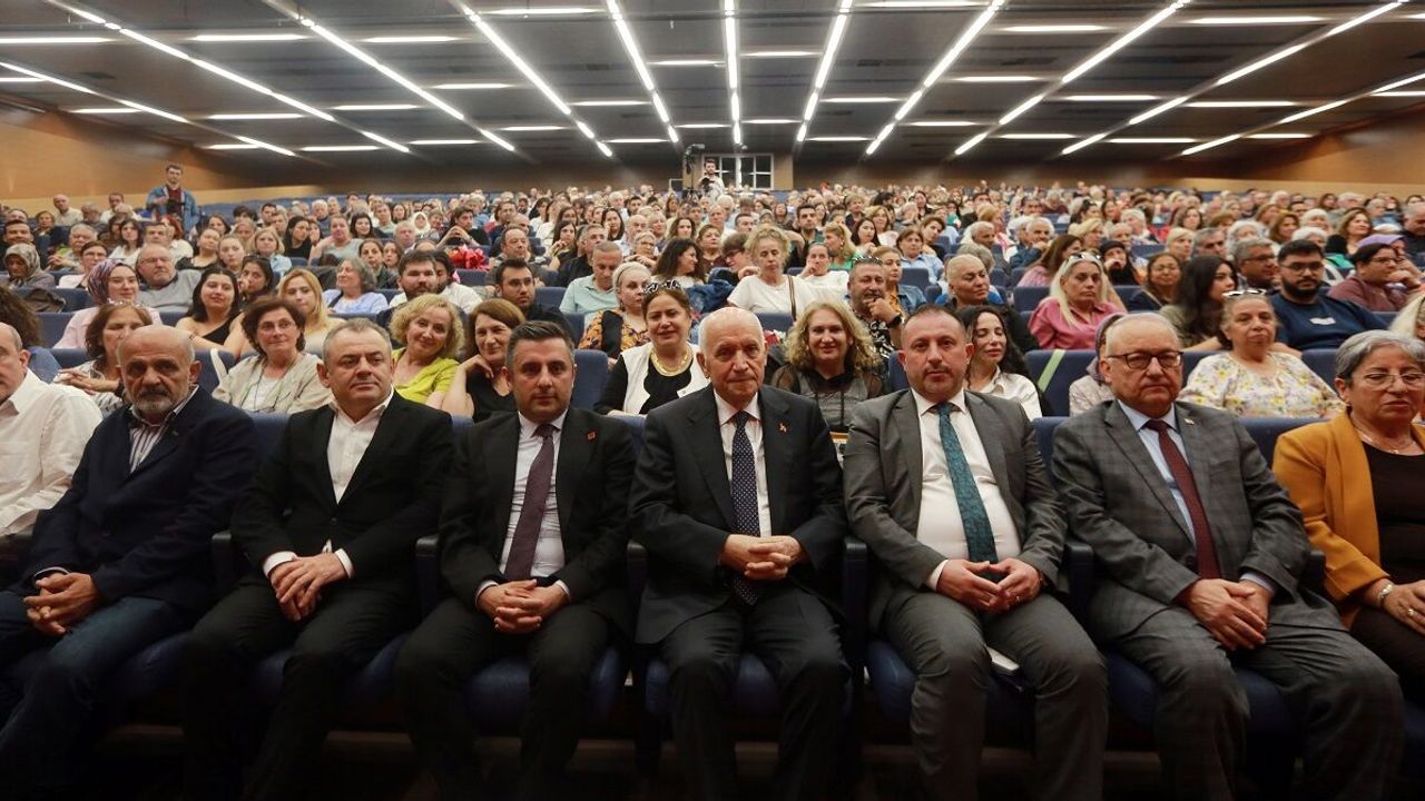 YENİMEK Türk Halk Müziği Korosu’ndan ‘Sazdan Söze Türküler’ konseri