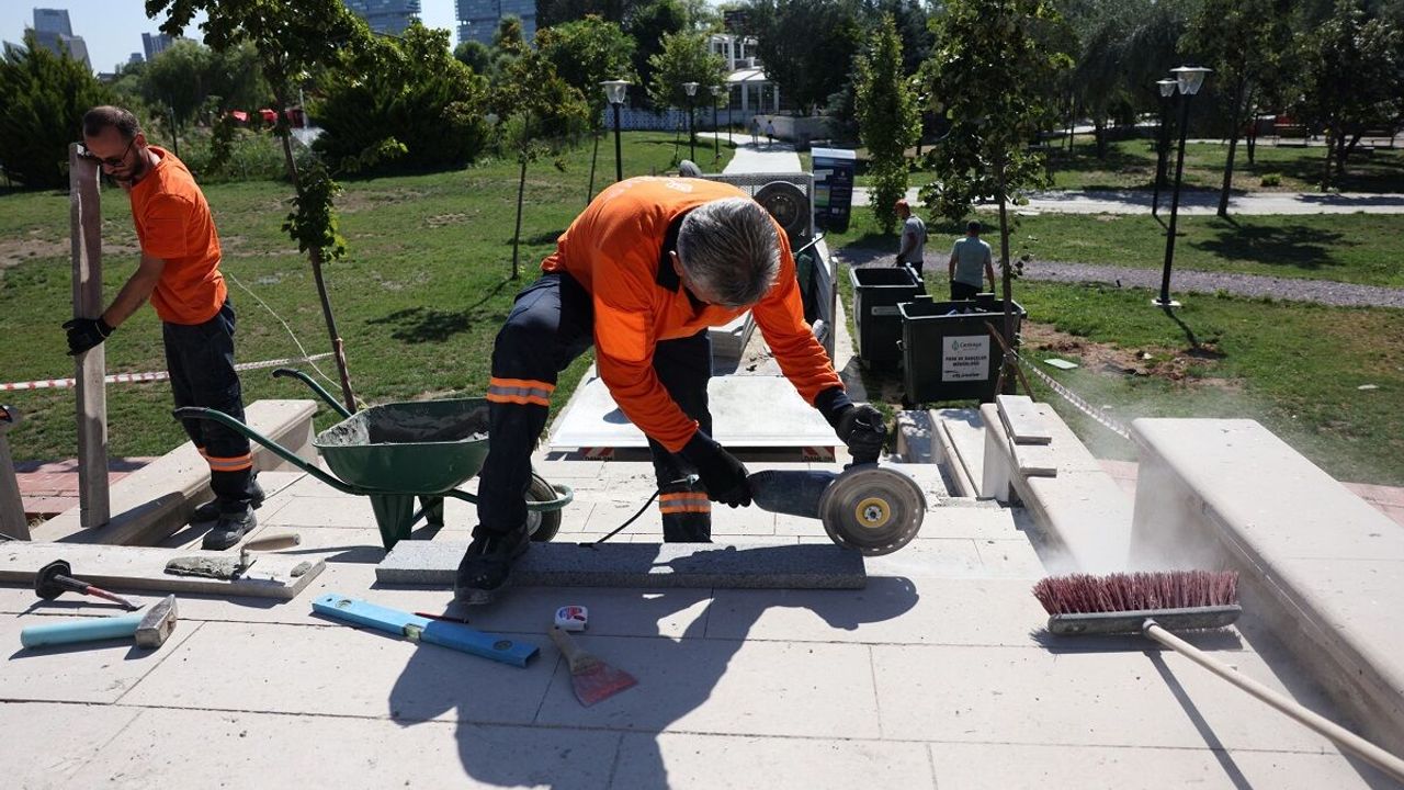 Çankaya Belediyesi’nden parklarda kapsamlı bakım ve onarım çalışması
