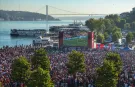 Meydanlarda toplu maç izlemek yasaklandı!