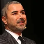Veyis Ateş kimdir?