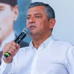 Özgür Özel'den emekli aylığı açıklaması: '8 çeyrek, 2 çeyreğe düştü!'