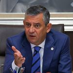 Özgür Özel'den 'Yargıtay kararı sonrası CHP'ye dönüş olacak mı' sorusuna yanıt