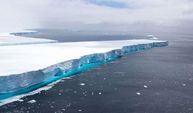 30 yıl sonra dünyanın en büyük buzdağı hareket etti