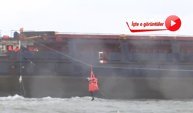Sakarya'da kargo gemisi kıyıya sürüklenip karaya oturdu