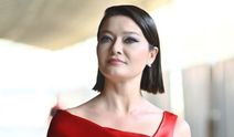 Nurgül Yeşilçay'ın cesur pozları yeniden gündem oldu