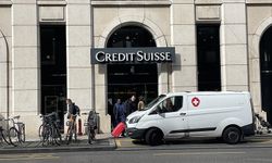 UBS, Credit Suisse'i devraldı