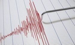 Marmara Denizi'nde 3,5 büyüklüğünde deprem: İstanbul'da da hissedildi