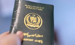 Pakistan'da 10 eski bakanın diplomatik pasaportları iptal edildi