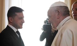 Papa Franciscus, Ukrayna Devlet Başkanı Zelenskiy ile görüştü