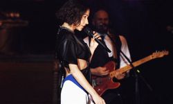 Zeynep Bastık'ın Özbekistan konserine büyük ilgi