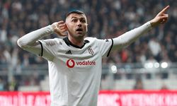 Futbola veda eden Burak Yılmaz eski takımına geri dönüyor