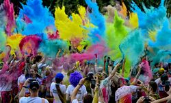 Moskova'da Colourful Run festivali düzenlendi