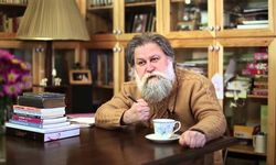 Aziz Nesin’in oğlu Ali Nesin: Atatürk'ü Koruma Kanunu denilen şey tam bir saçmalık