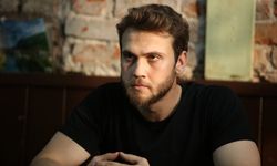 Dizi setinde kaza geçiren Aras Bulut İynemli’nin ayağı kırıldı!