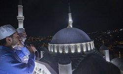 Türkiye genelinde camilerde sela okundu