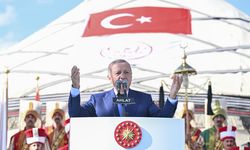 Cumhurbaşkanı Erdoğan 31 Mart'ı işaret etti: İllerimizi bize yakışmayanların ellerinden kurtarmaya hazır mıyız?