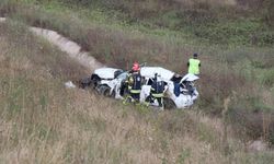 Kuzey Marmara Otoyolu'nda devrilen otomobildeki baba ile oğlu öldü