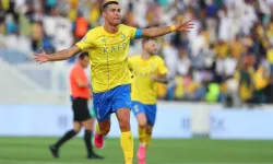 Ronaldo hat-trick yaptı, Al Nassr farklı kazandı