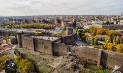 Diyarbakır ilçeleri nelerdir? Diyarbakır'ın kaç ilçesi vardır? Diyarbakır'ın ilçe belediye başkanları kim?