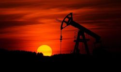 ABD'nin ticari ham petrol stokları 6 milyon varil azaldı