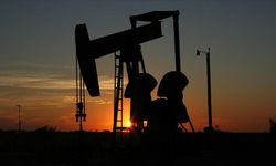 Brent petrolün varili 82,01 dolardan işlem görüyor