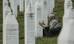 Srebrenitsa soykırımında savaş suçu işledikleri şüphesiyle 5 kişi gözaltına alındı