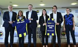 Fenerbahçe voleybol takımlarının forma kol yanı sponsoru Nersan Holding oldu