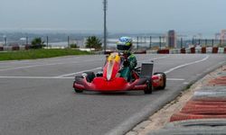 Milli karting pilotu 13 yaşındaki Alp Aksoy, Formula 1’e emin adımlarla koşuyor 