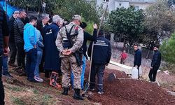Sivas'ta kazada ölen çocukların cenazeleri karıştı; defnedilenin mezarı açılıp, aileye teslim edildi