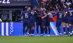 Ligue 1'de PSG, Strasbourg'u 3-0 yendi