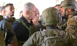 Netanyahu Gazze'yi ziyaret ederek 'hiçbir şey bizi durduramaz' dedi