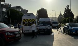 Aydın'da öğrenci servis araçları çarpıştı: 14 kişi yaralandı